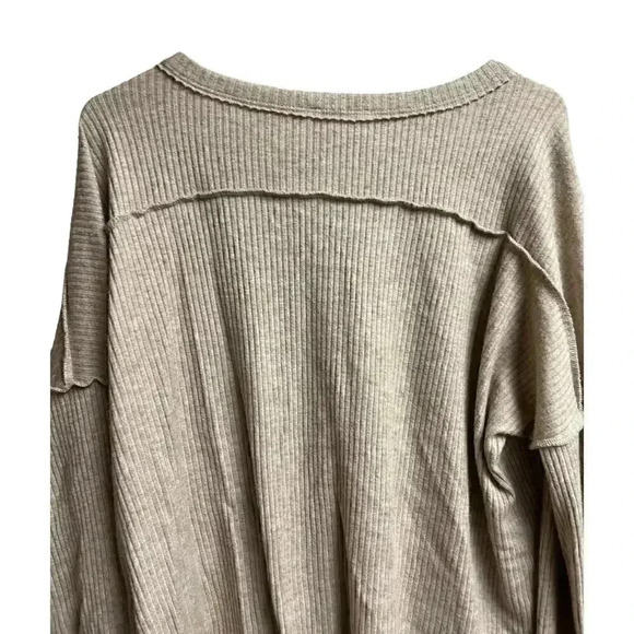 Pink Lily Beige Oversized Pullover Top Medium - Picture 7 of 8